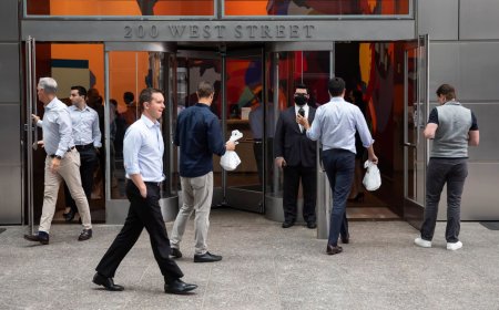 Falha informática mundial perturba operações de bancos e meios de comunicação social